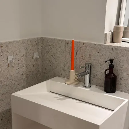 Design In Hinterhof-remise *