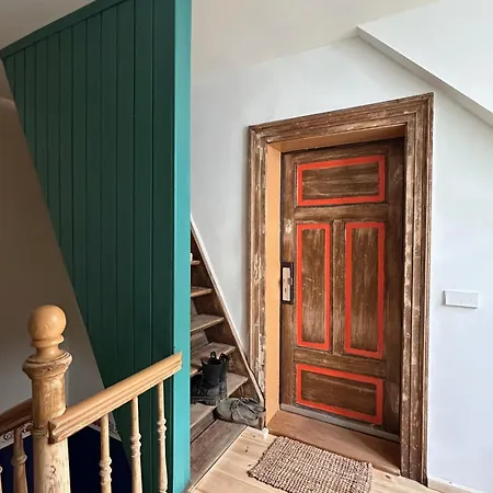 Design In Hinterhof-remise *