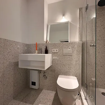 Design In Hinterhof-remise * Lipsko